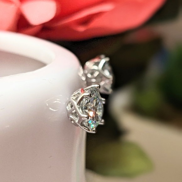 1CT x 2 Elegant Moissanite Earrings, 6 Prong, 925 Silver - Picture 2 of 14